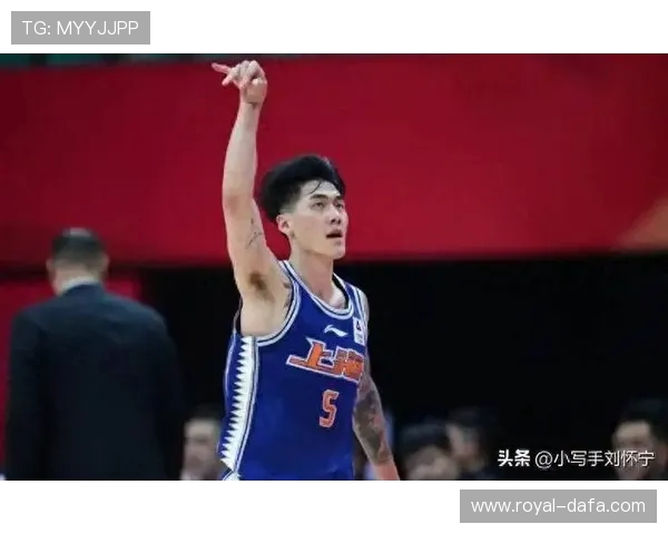 绝对功臣!刘铮飙中5记三分,全场19分率队时隔24年重返总决赛